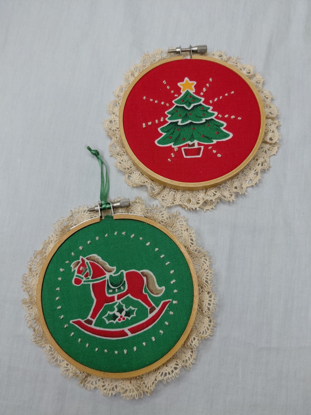 Vintage Holiday Handmade Christmas Fabric Hoop Ornaments